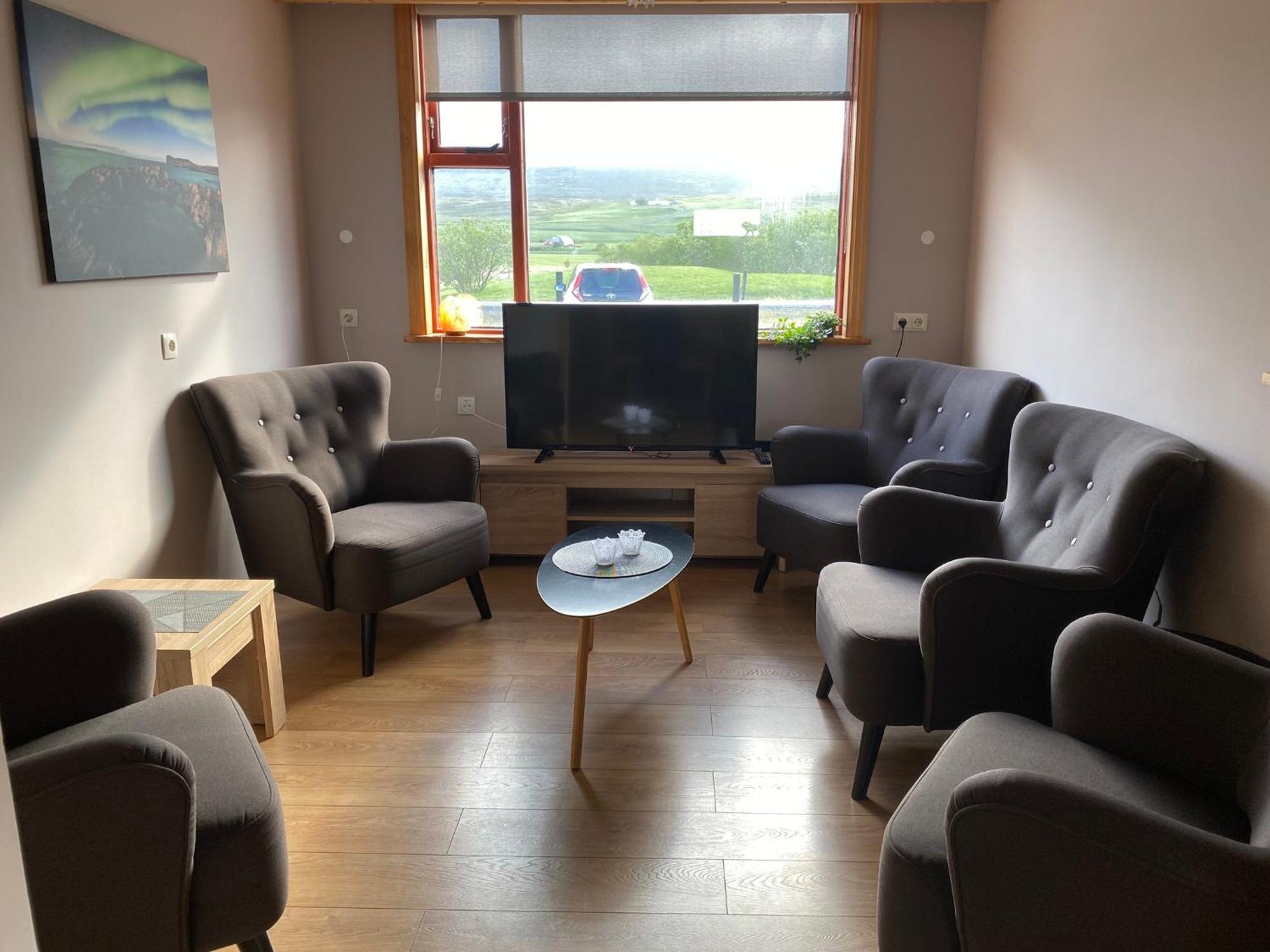 Bakkafloet Guesthouse Varmahlíð Exteriör bild