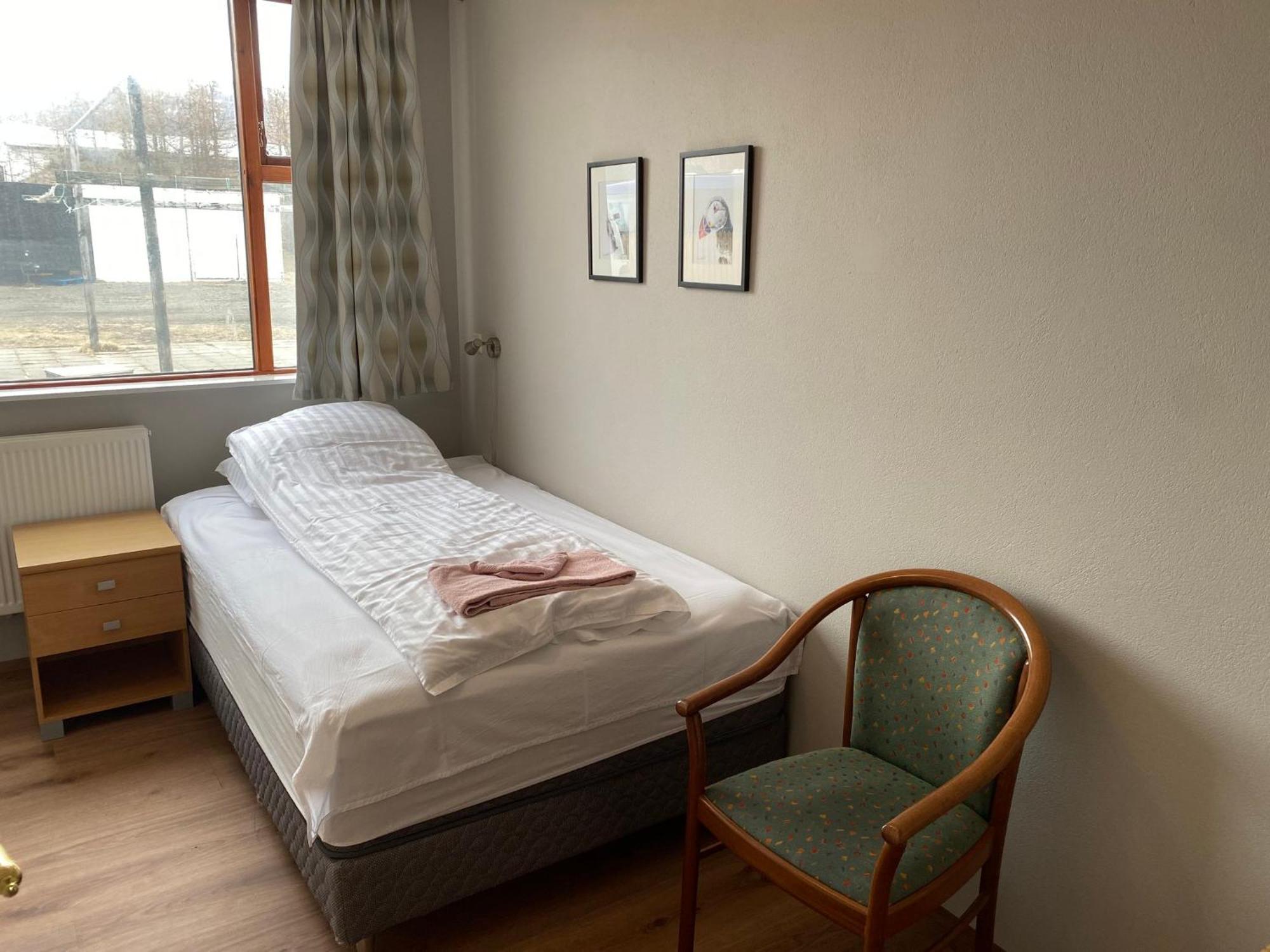 Bakkafloet Guesthouse Varmahlíð Exteriör bild