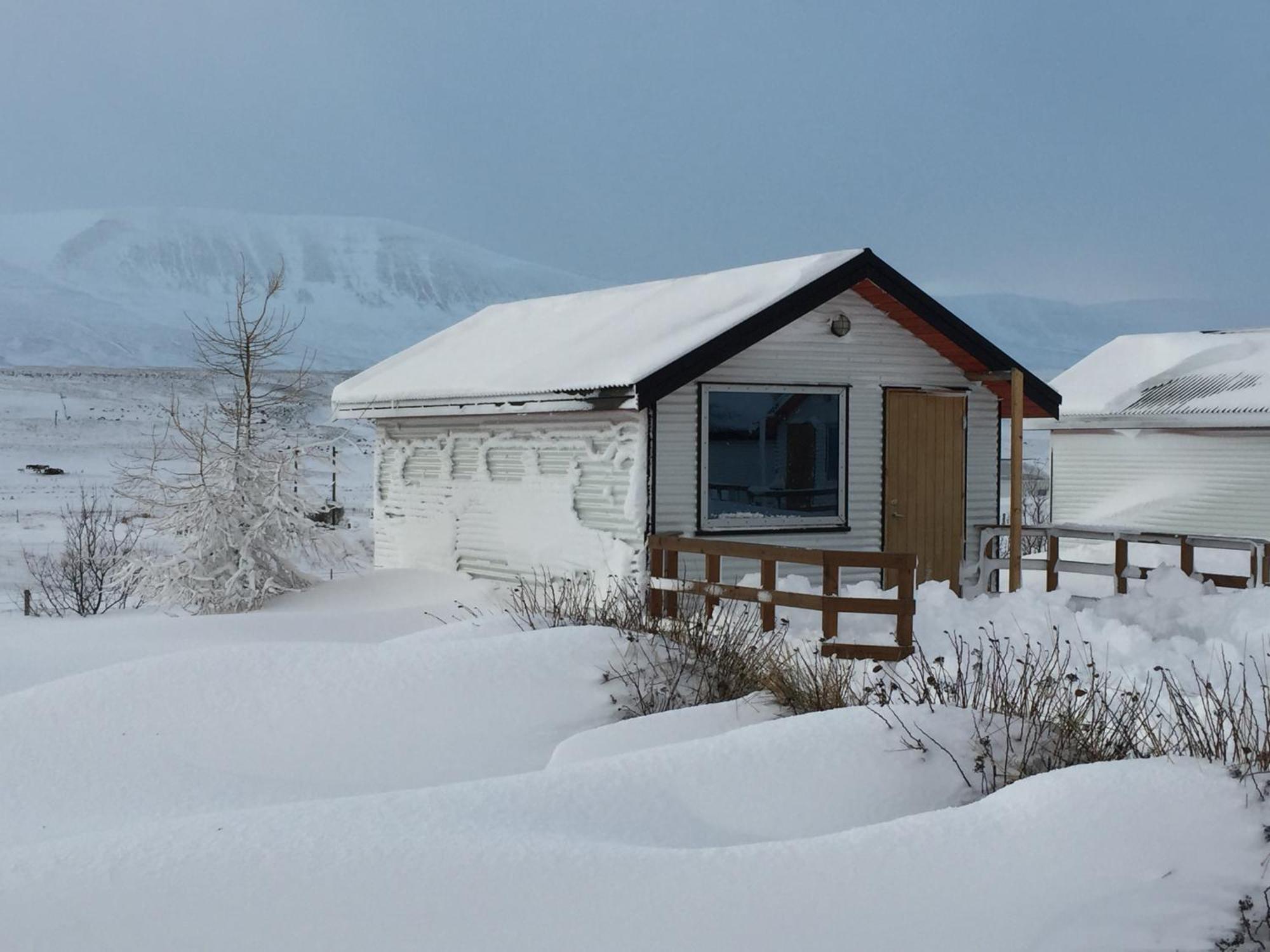 Bakkafloet Guesthouse Varmahlíð Exteriör bild