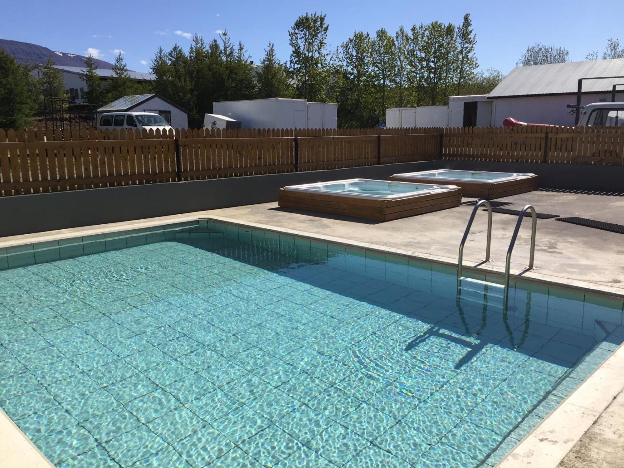 Bakkafloet Guesthouse Varmahlíð Exteriör bild