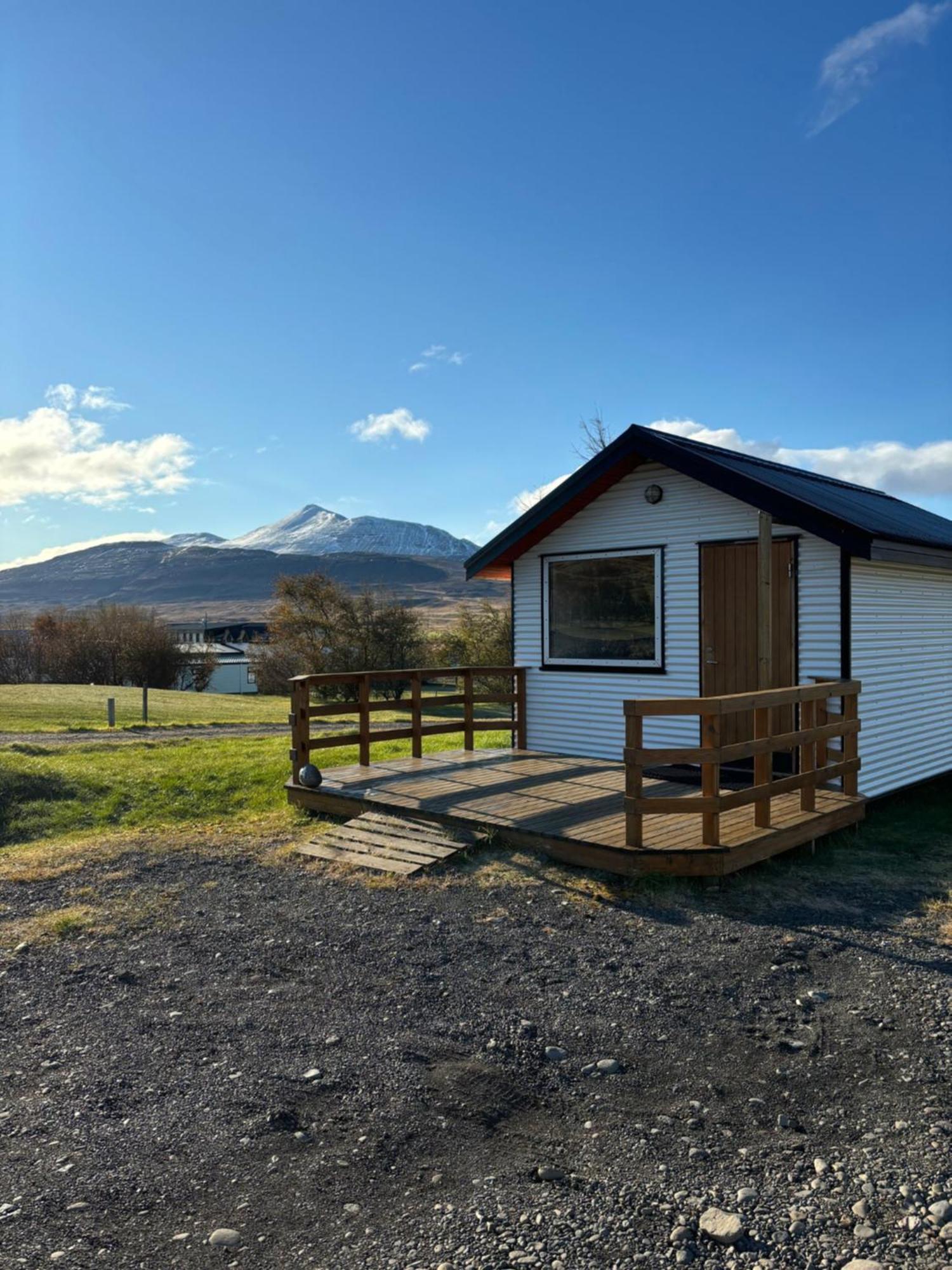 Bakkafloet Guesthouse Varmahlíð Exteriör bild